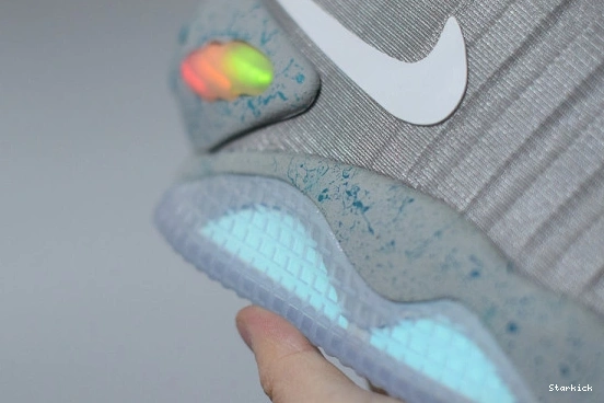 MAG NIKE 0720